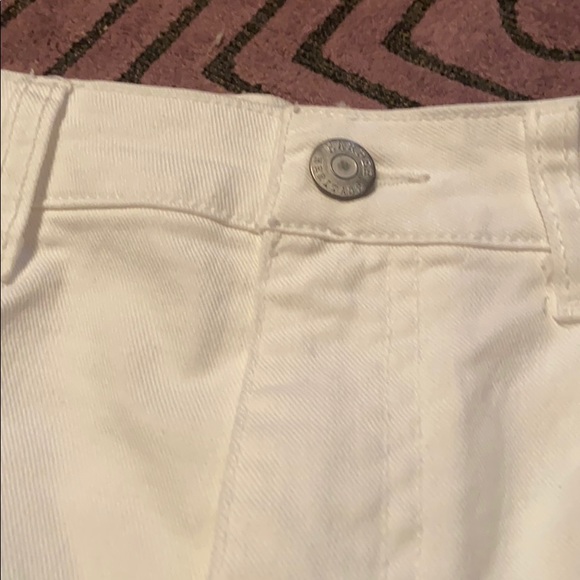 NWOT HARPER HIGH WAISTED WHITE JEAN SHORTS - Picture 5 of 7